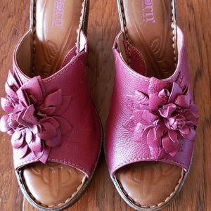 Born Penelope Leather Wedge in Pink